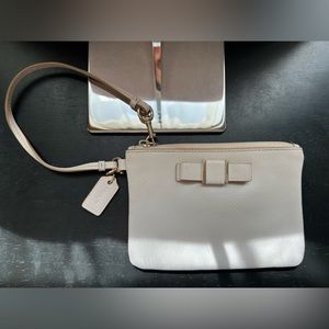 Used coach wristlet